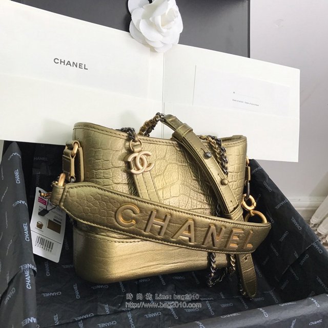 Chanel女包 98010# 埃及紐約系列 金色小號 新款流浪包 香奈兒流浪包 香奈爾肩背包  djc2604